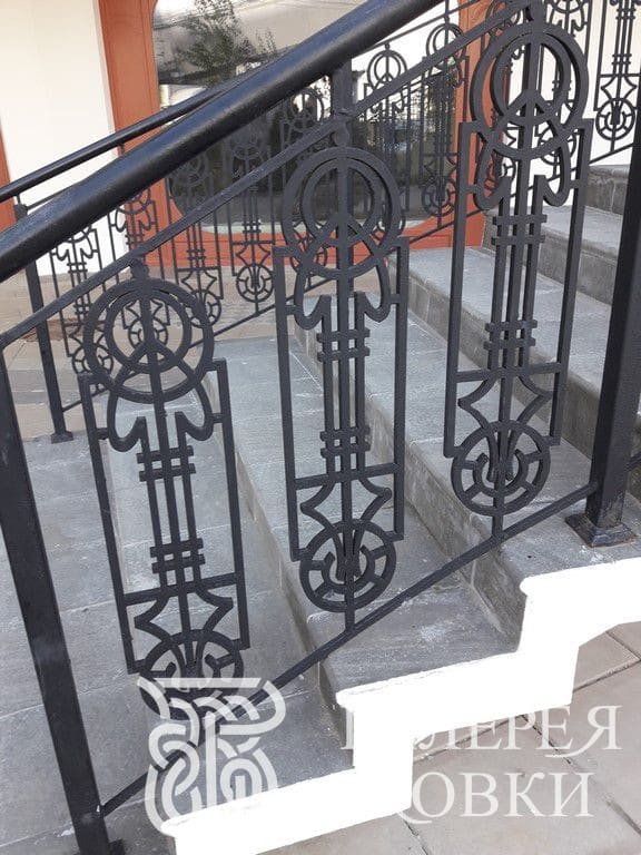 готический стиль кованые ограждения уличной лестницы