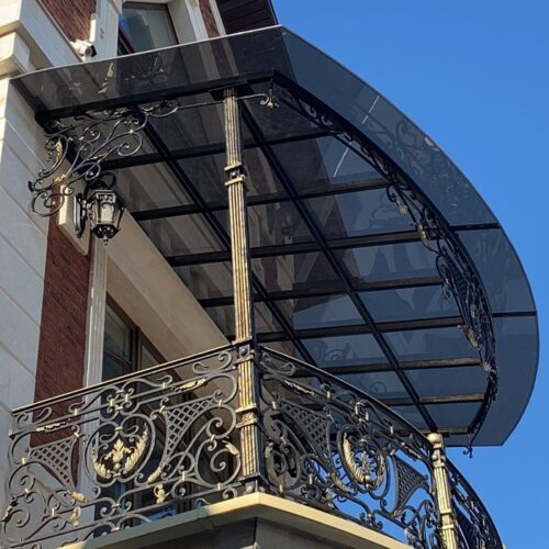 кованые навесы для балконов