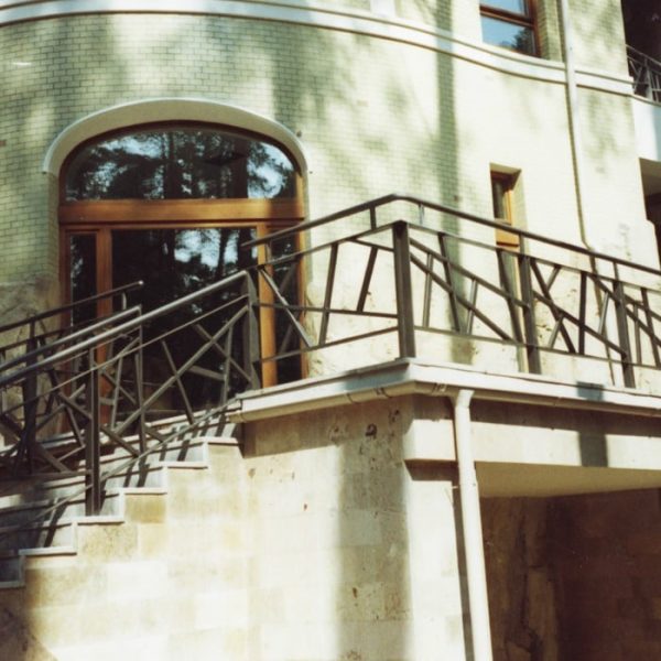 кованое балконное ограждение